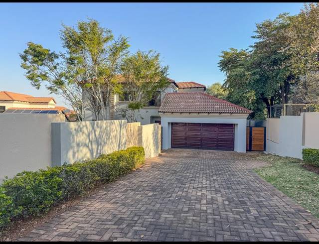 4 BEDROOM HOUSE FOR SALE IN IRENE VIEW ESTATE